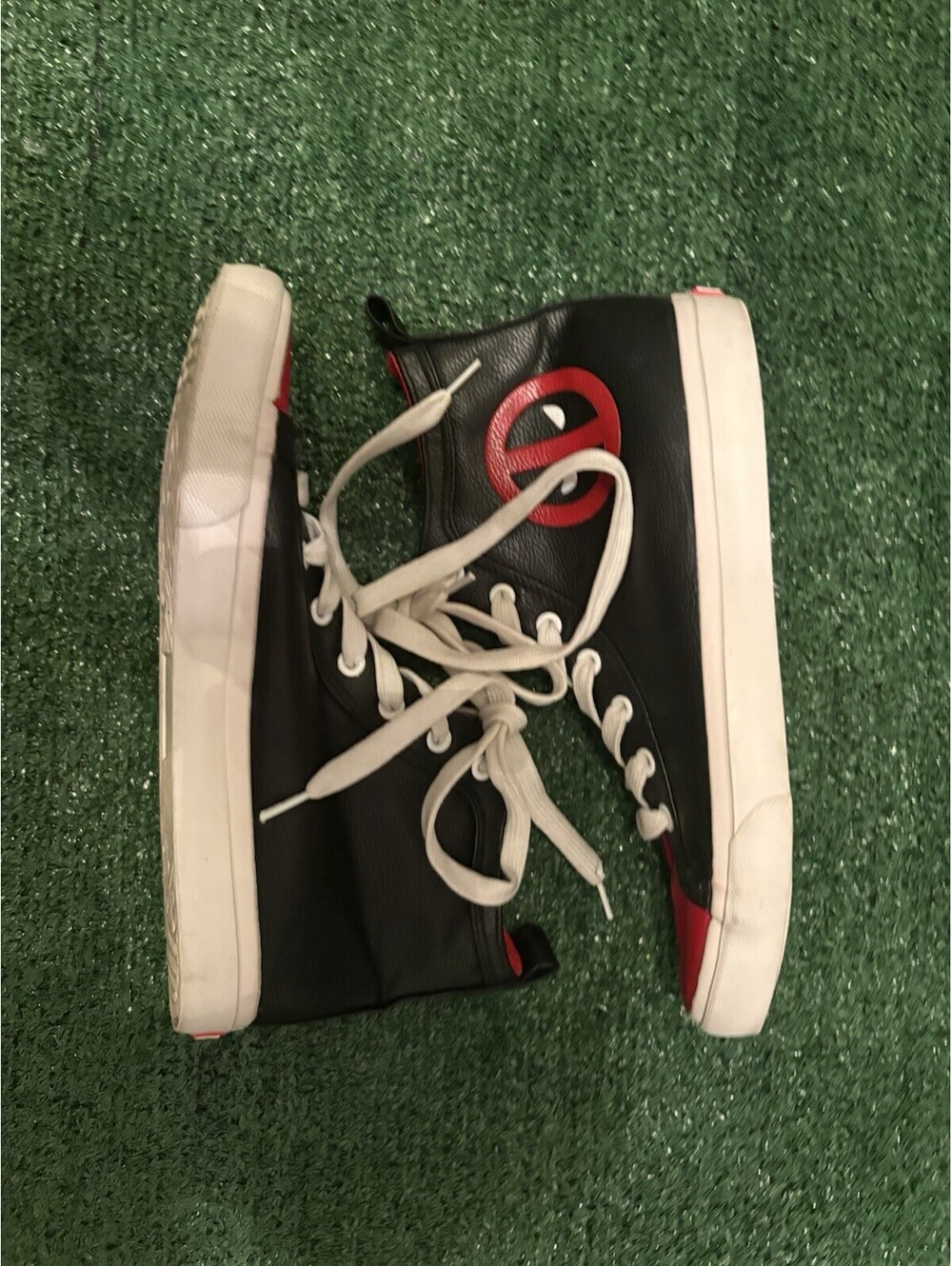 Official Marvel Mens Deadpool Hi Top Sneaker Size 9 Faux Leather